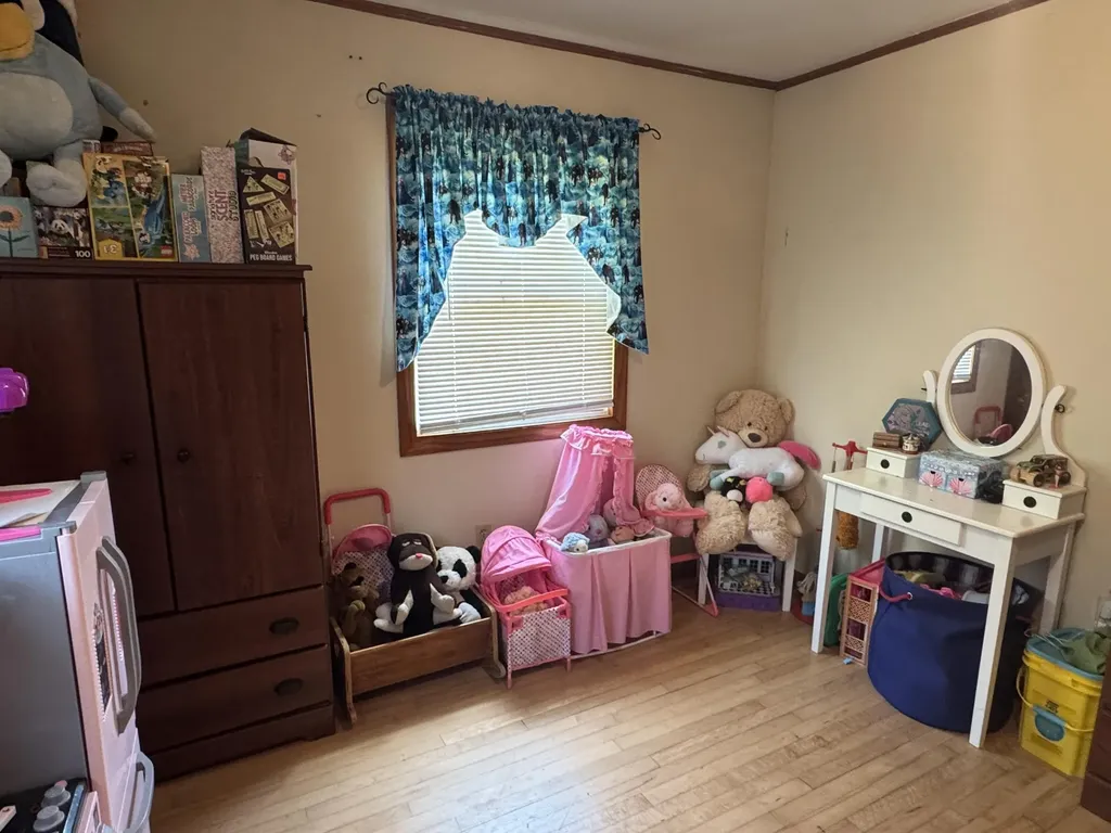 3 Trestle Road Medford ME 04463