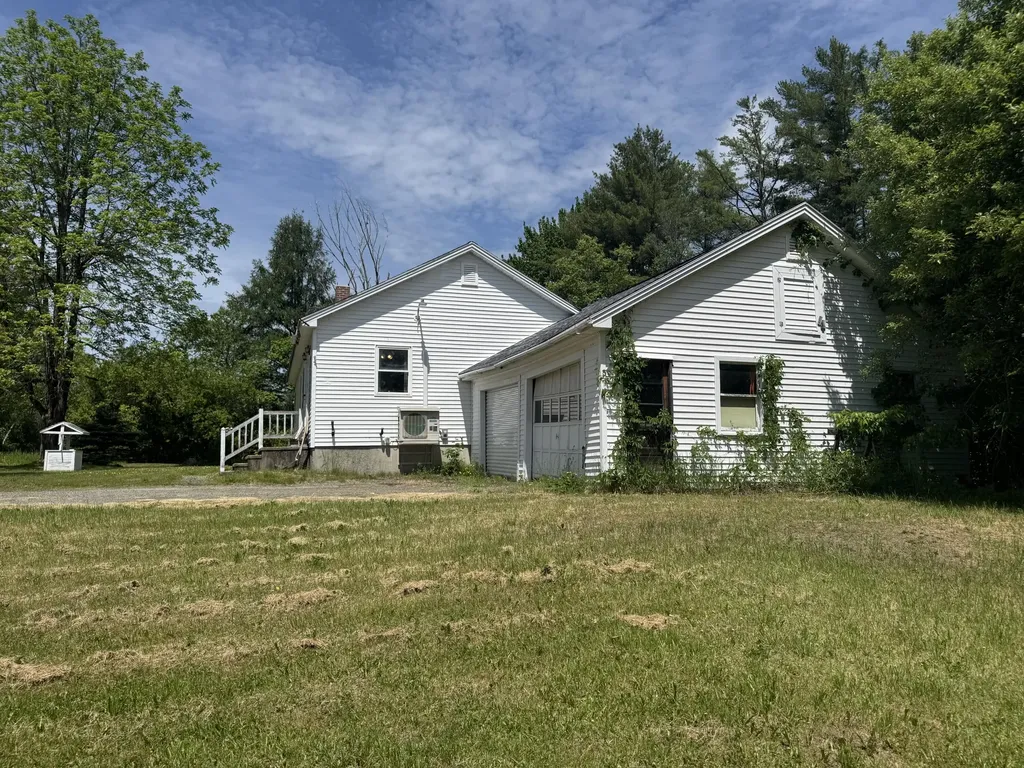 3 Trestle Road Medford ME 04463