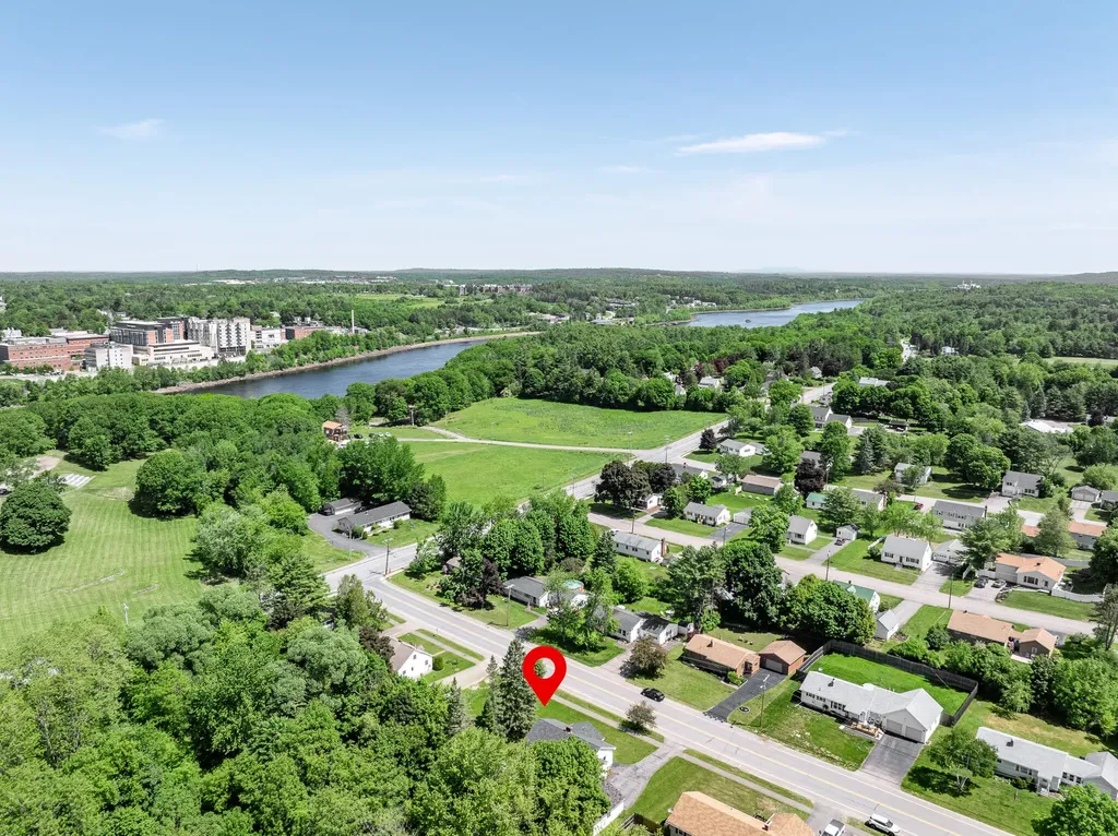 15 Parkway N Brewer ME 04412