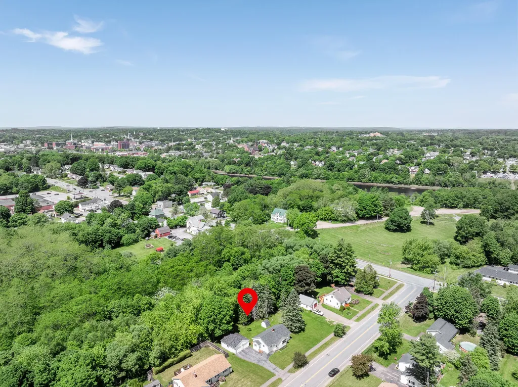 15 Parkway N Brewer ME 04412
