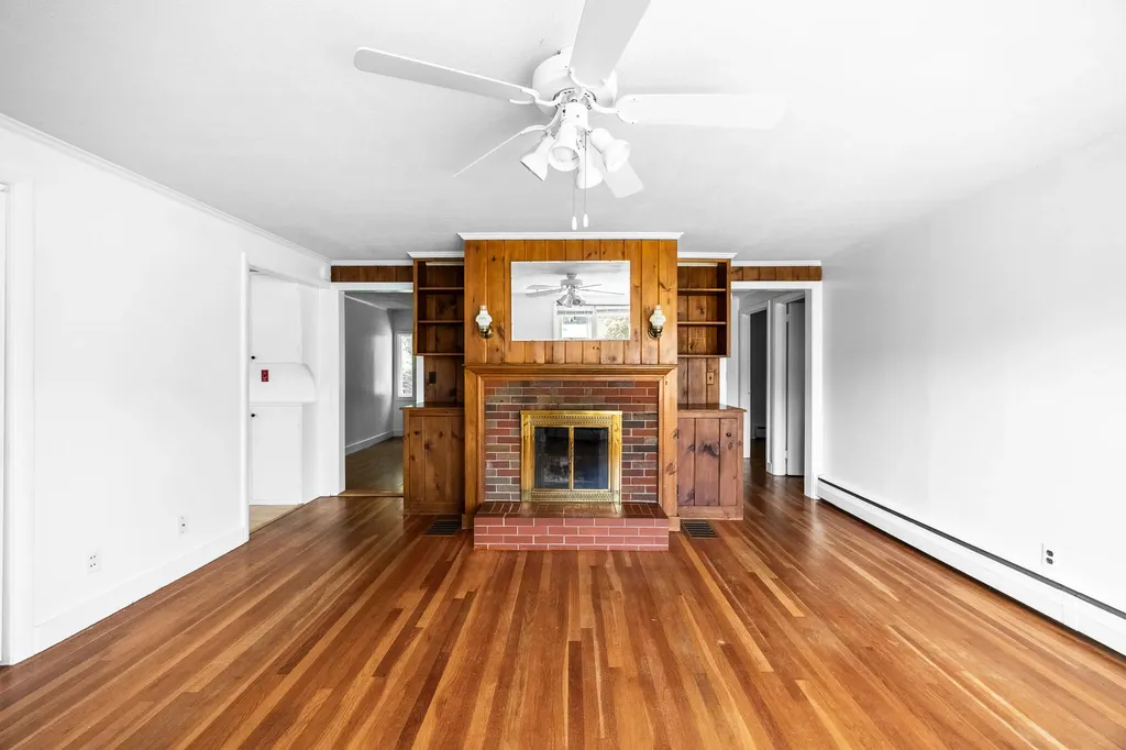 15 Parkway N Brewer ME 04412