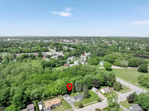 15 Parkway N Brewer ME 04412
