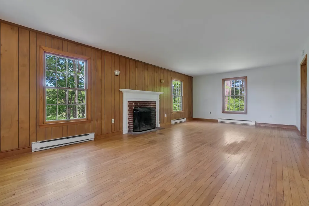 1 Friendly Pines Lane Kennebunk ME 04043