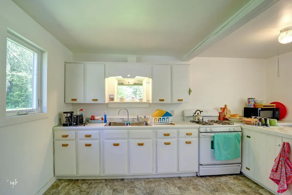 655 Hinckley Ridge Road Blue Hill ME 04614