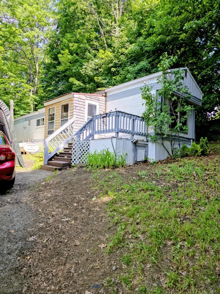 7 Whitman Street Mexico ME 04257