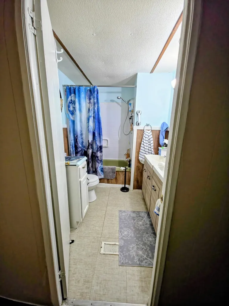 7 Whitman Street Mexico ME 04257