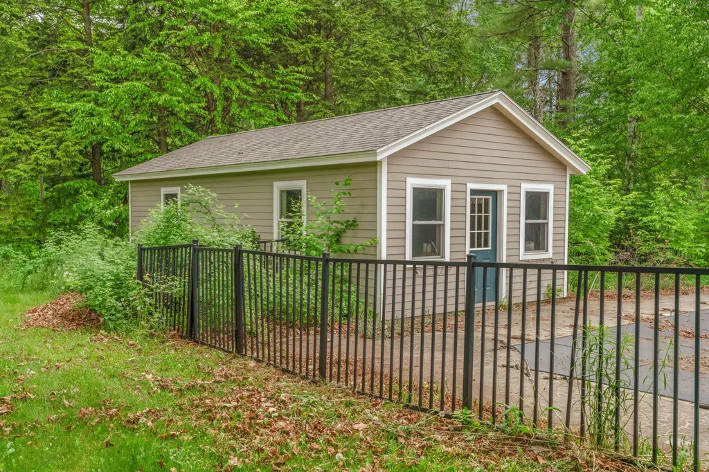 164 Arbor Terrace Pittsfield ME 04967