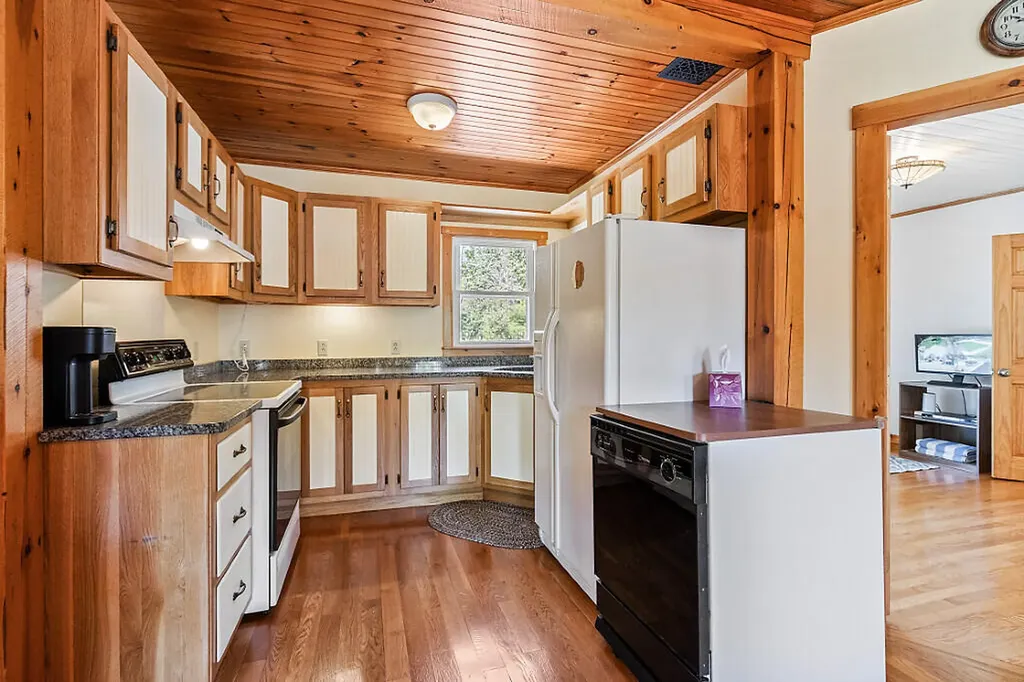 402 Waldoboro Road Friendship ME 04547
