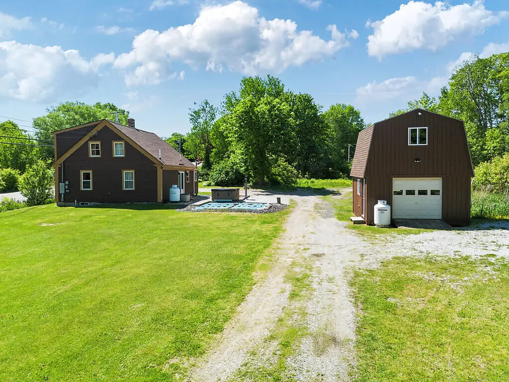 402 Waldoboro Road Friendship ME 04547