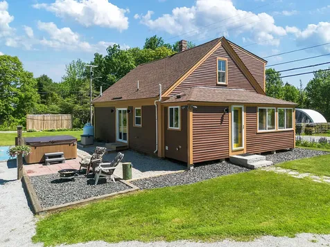 402 Waldoboro Road Friendship ME 04547