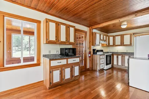 402 Waldoboro Road Friendship ME 04547