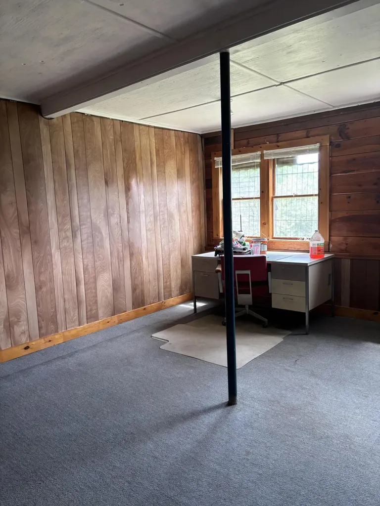 8 Oakland Road Fairfield ME 04937