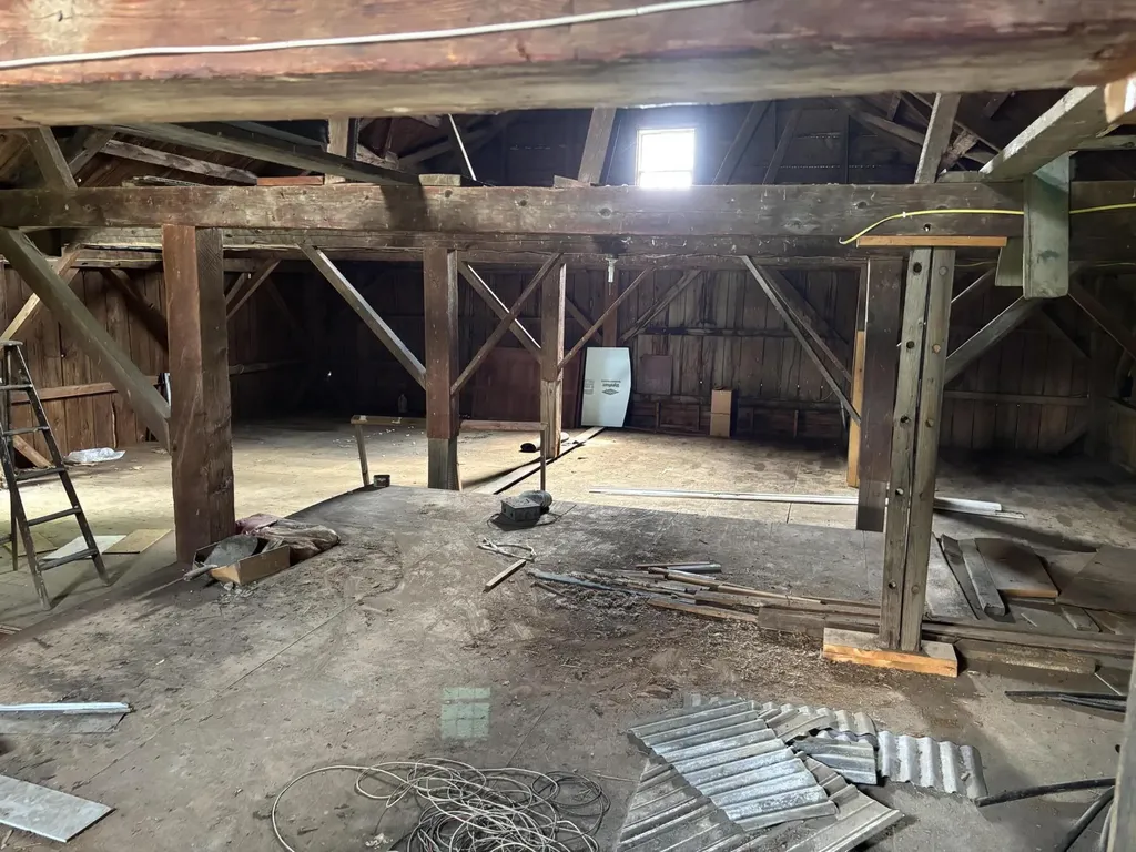 8 Oakland Road Fairfield ME 04937