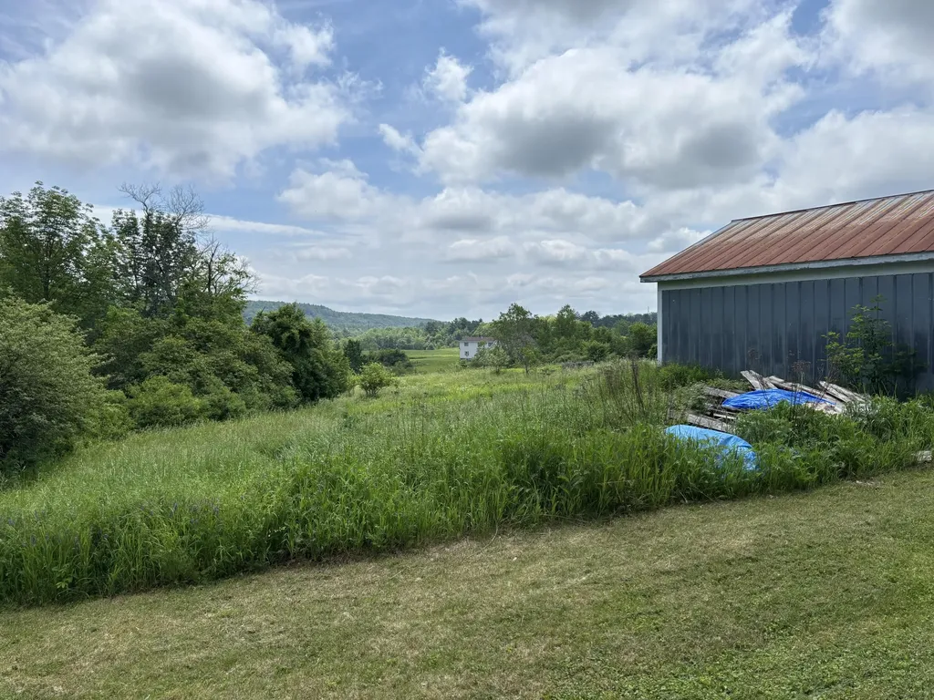 8 Oakland Road Fairfield ME 04937