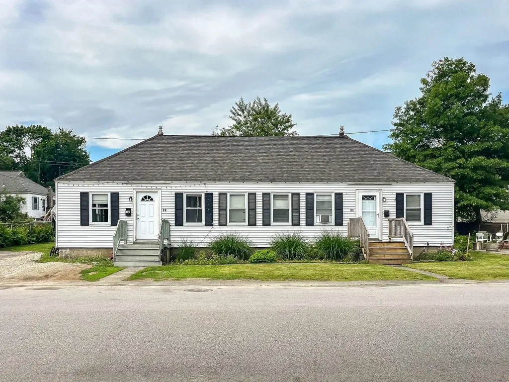 10-12 Dismukes Street Kittery ME 03904