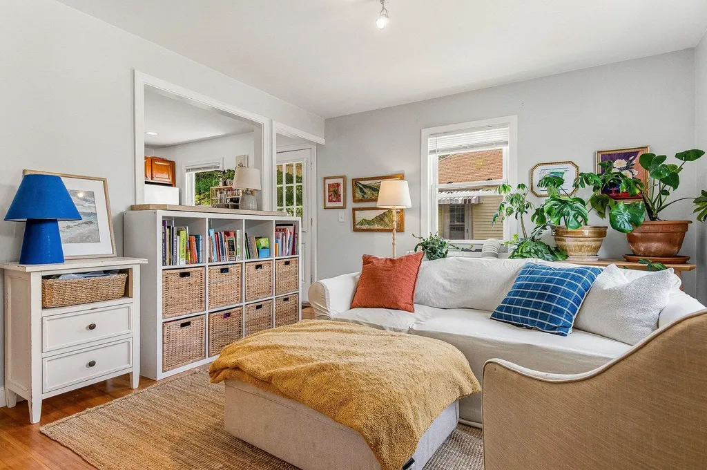 10-12 Dismukes Street Kittery ME 03904