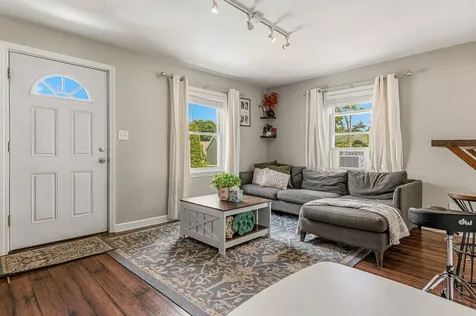 10-12 Dismukes Street Kittery ME 03904