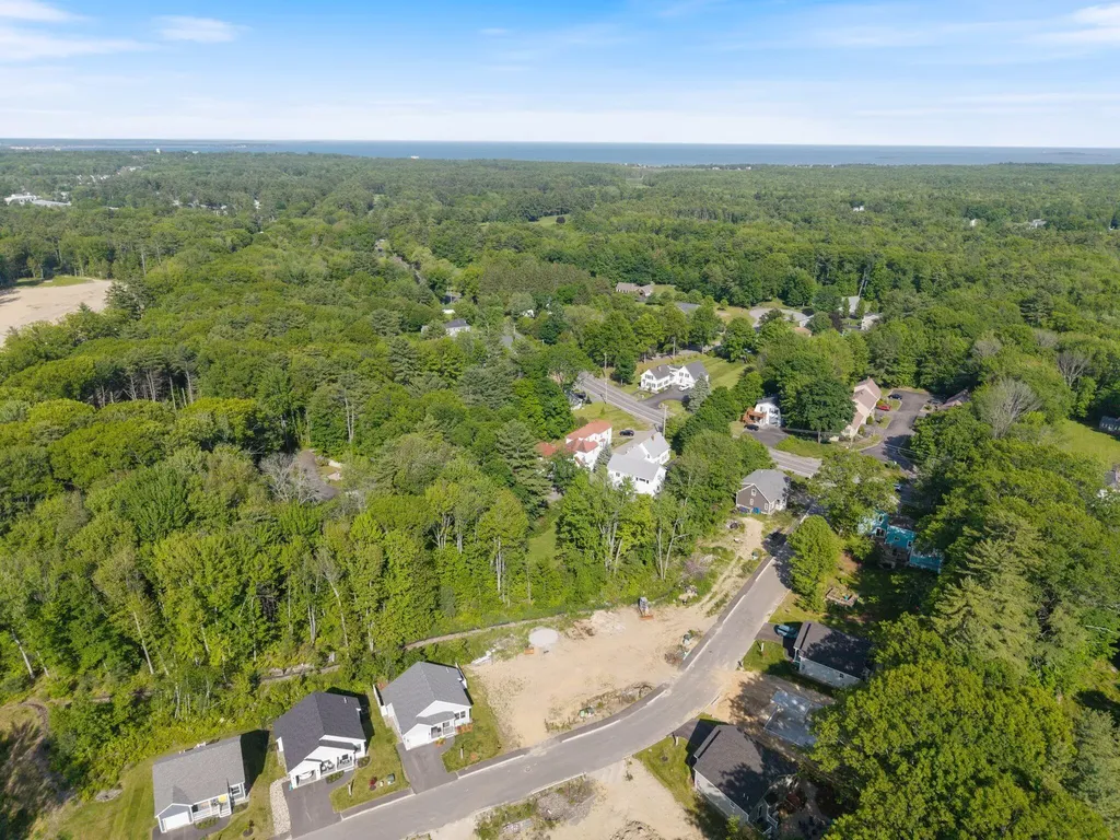 8 Heritage Way Saco ME 04072
