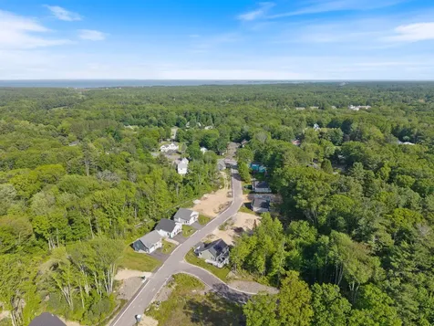 8 Heritage Way Saco ME 04072