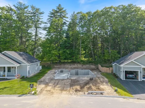 8 Heritage Way Saco ME 04072