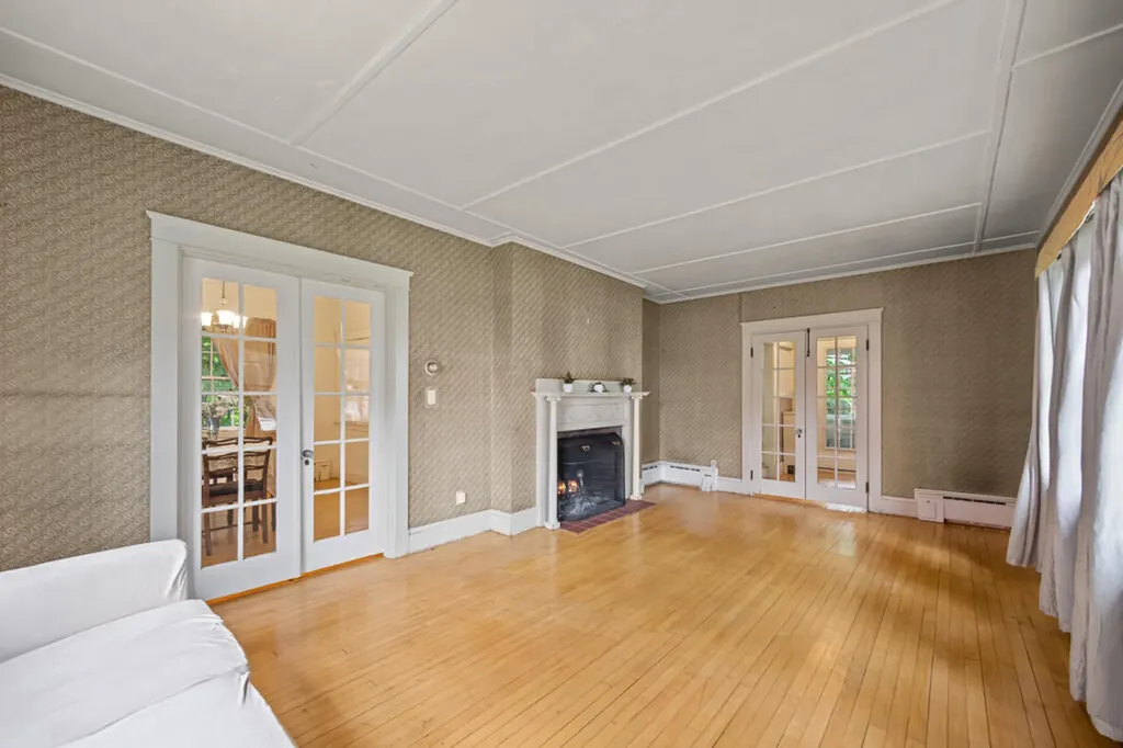 10 Burleigh Street Waterville ME 04901