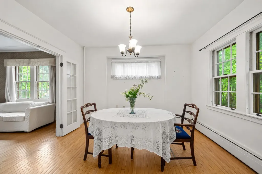 10 Burleigh Street Waterville ME 04901