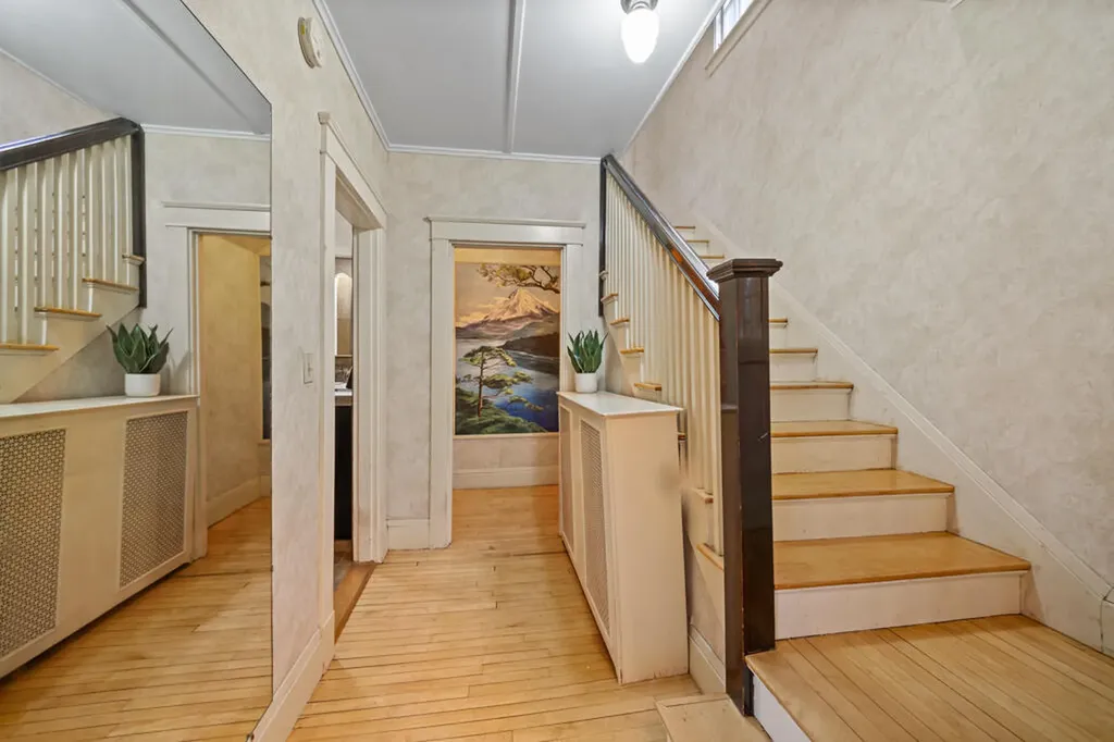 10 Burleigh Street Waterville ME 04901