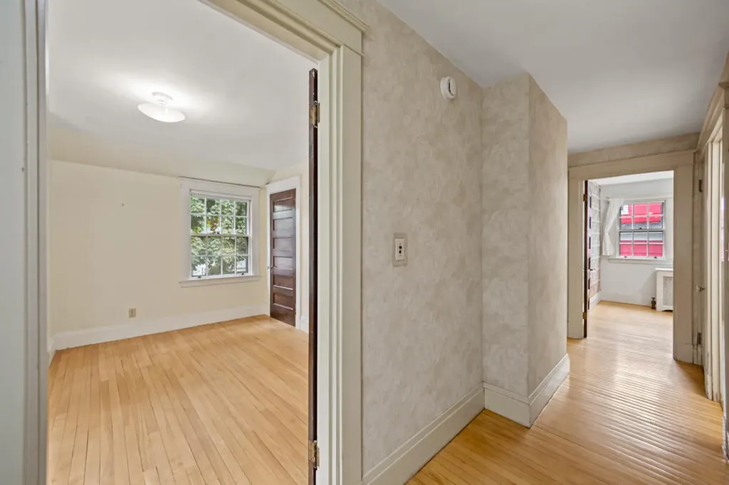 10 Burleigh Street Waterville ME 04901