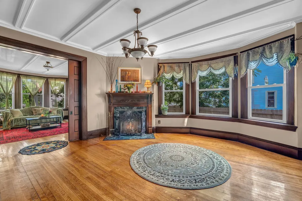 21 Laurel Avenue Auburn ME 04210