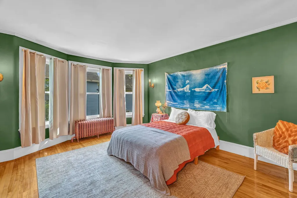 21 Laurel Avenue Auburn ME 04210