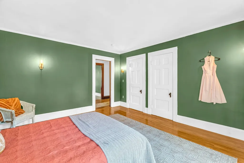 21 Laurel Avenue Auburn ME 04210