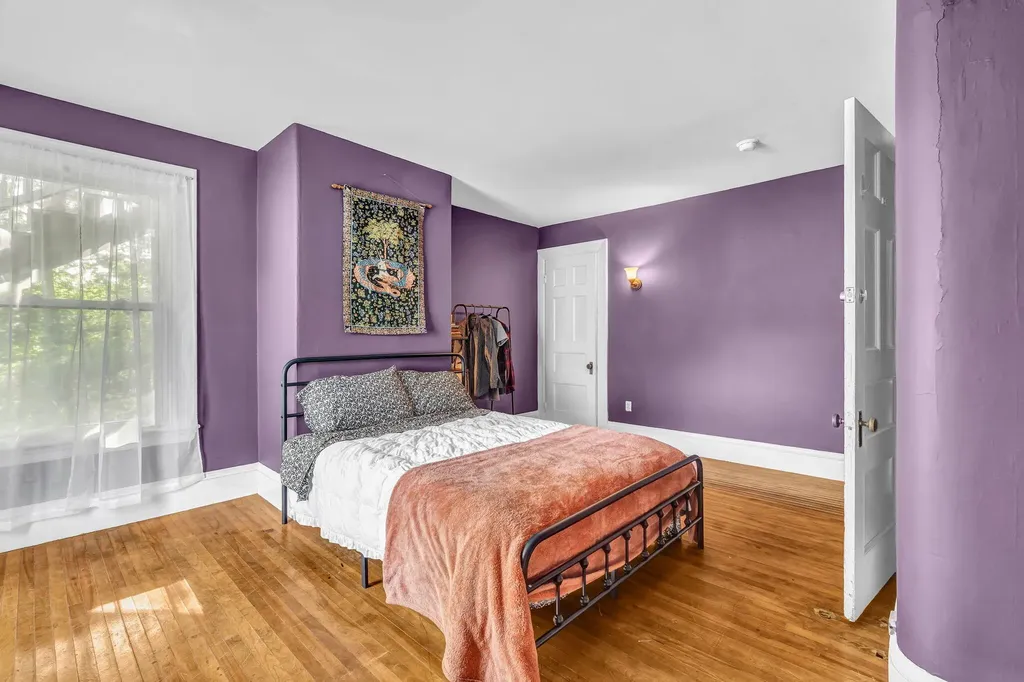 21 Laurel Avenue Auburn ME 04210
