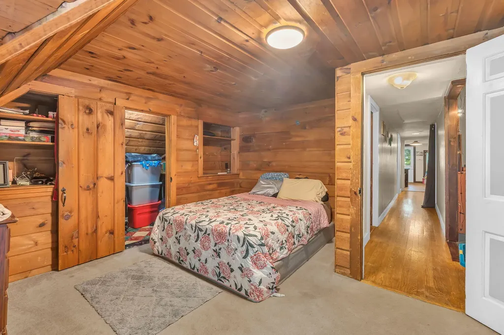 21 Laurel Avenue Auburn ME 04210