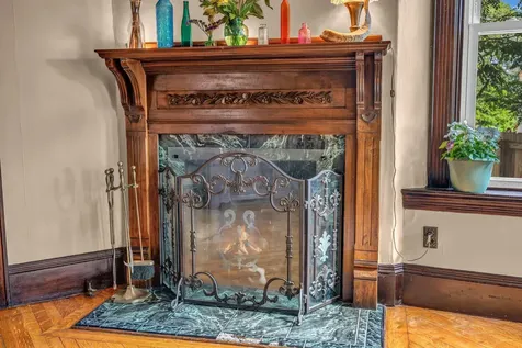 21 Laurel Avenue Auburn ME 04210