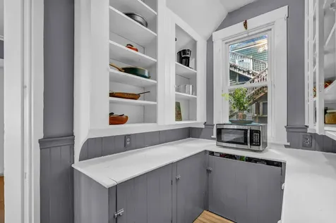21 Laurel Avenue Auburn ME 04210