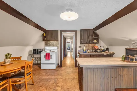 21 Laurel Avenue Auburn ME 04210