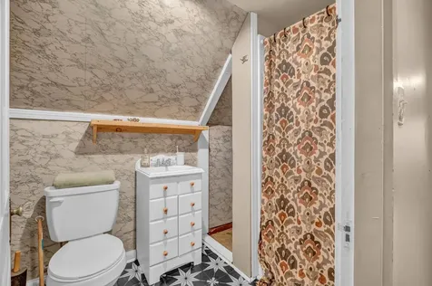 21 Laurel Avenue Auburn ME 04210