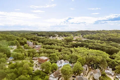 21 Laurel Avenue Auburn ME 04210