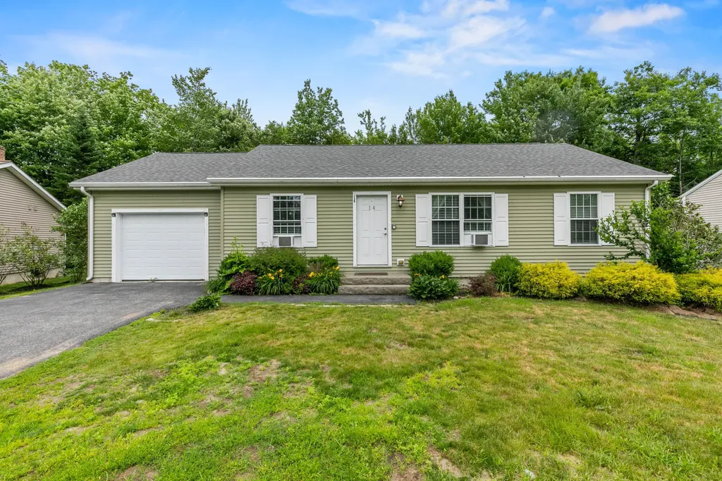 14 Fox Hollow Drive Auburn ME 04210