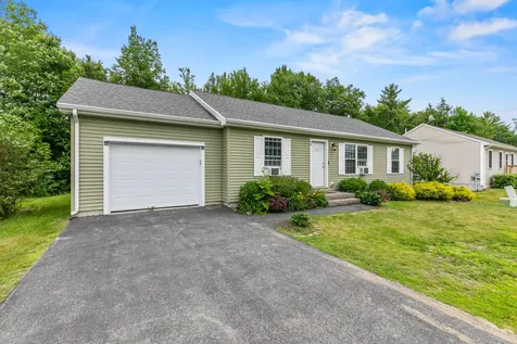 14 Fox Hollow Drive Auburn ME 04210