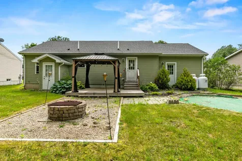 14 Fox Hollow Drive Auburn ME 04210