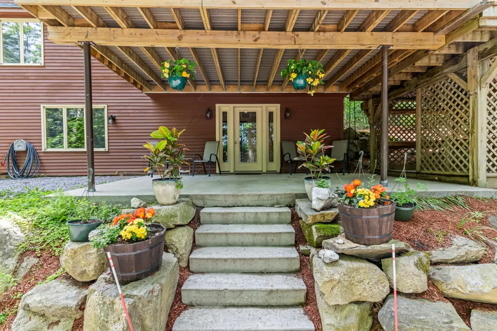 90 Trickey Pond Road Naples ME 04055