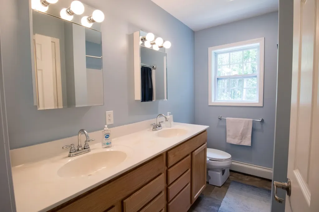 129 Elm Street Sanford ME 04083