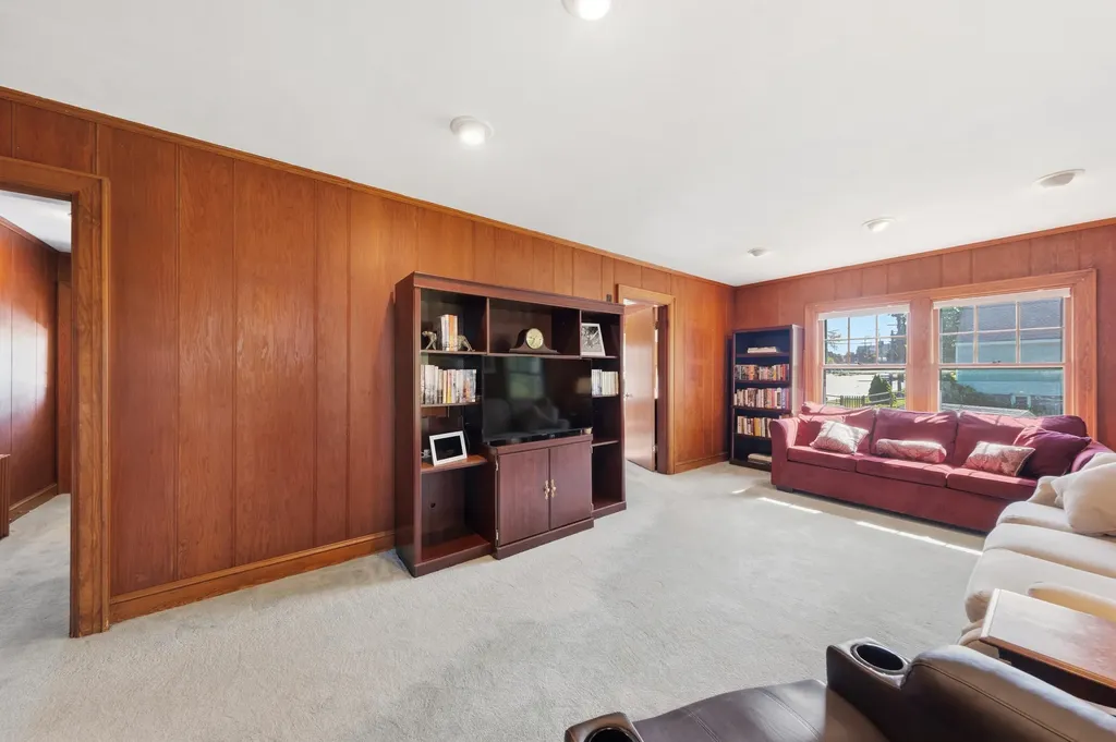 76 Limerock Street Rockland ME 04841