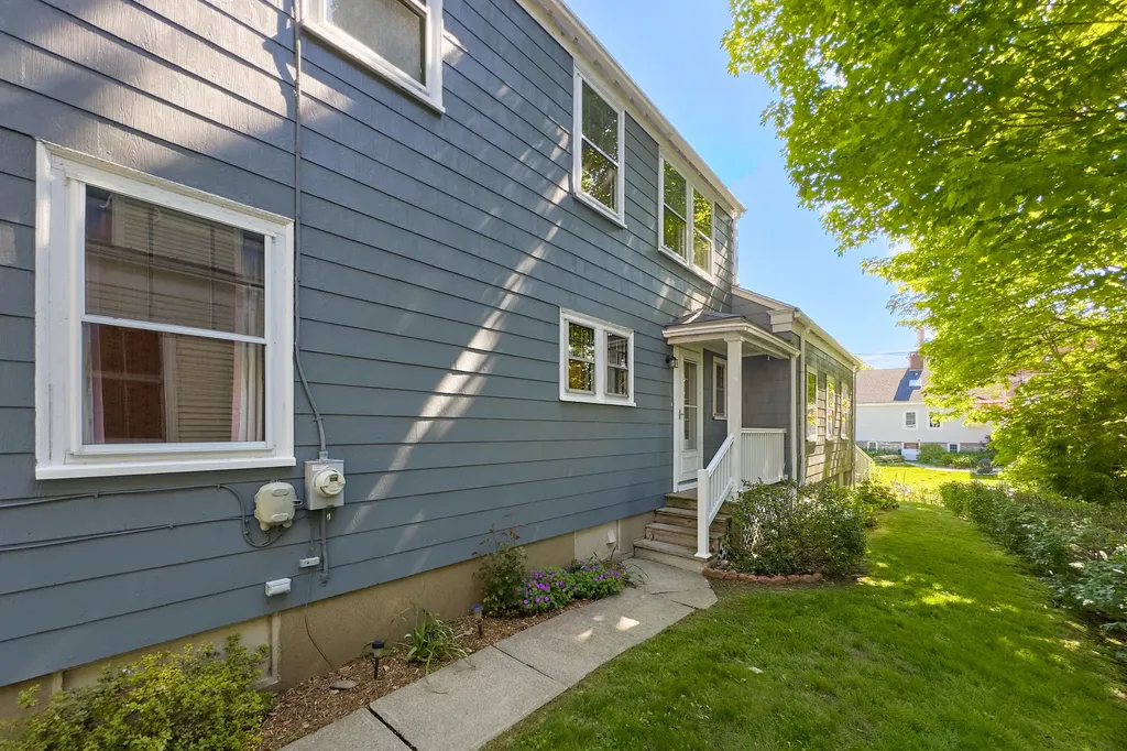 76 Limerock Street Rockland ME 04841