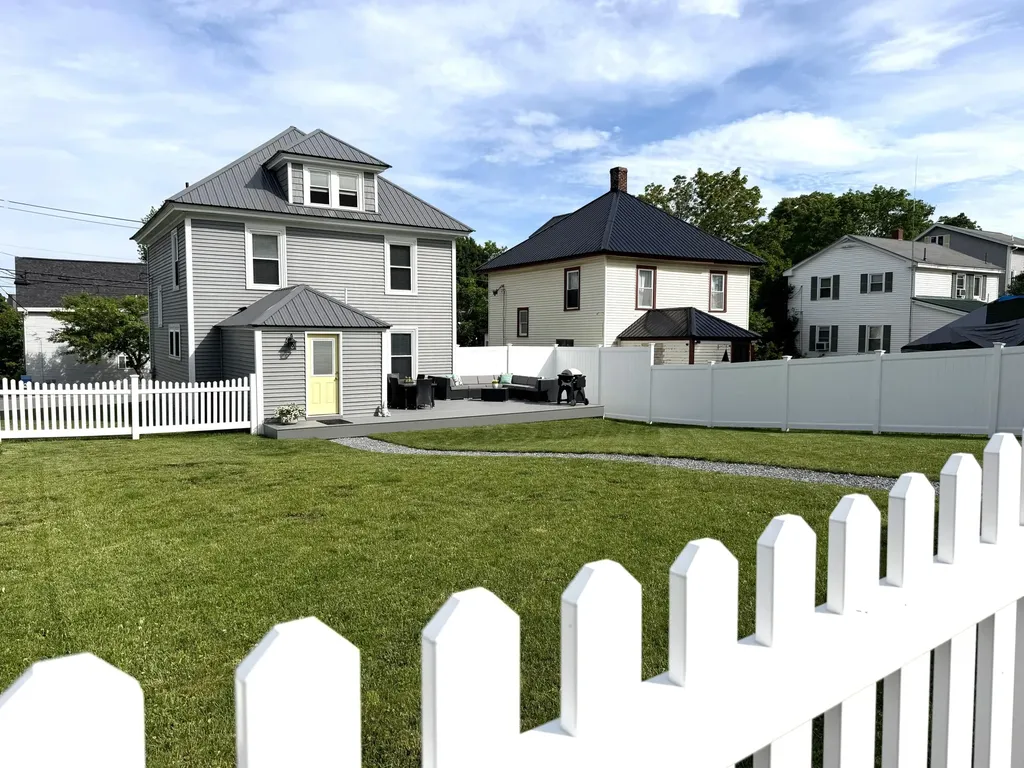 231 3rd Street Bangor ME 04401