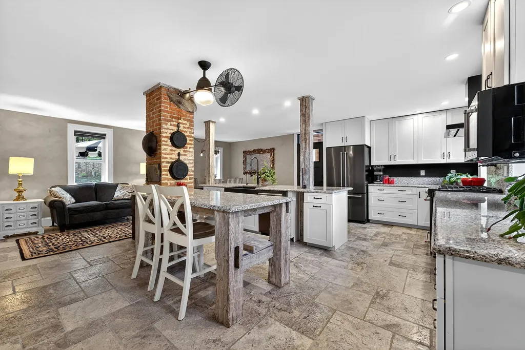 290 Leighton Road Augusta ME 04330