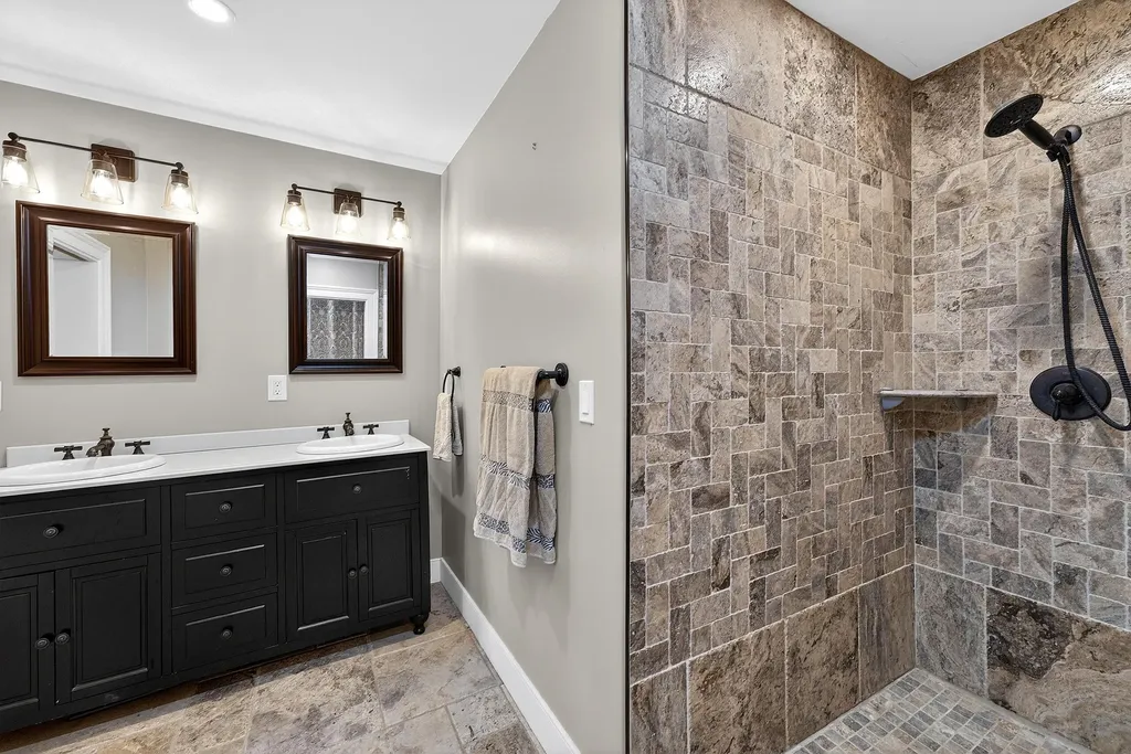 290 Leighton Road Augusta ME 04330