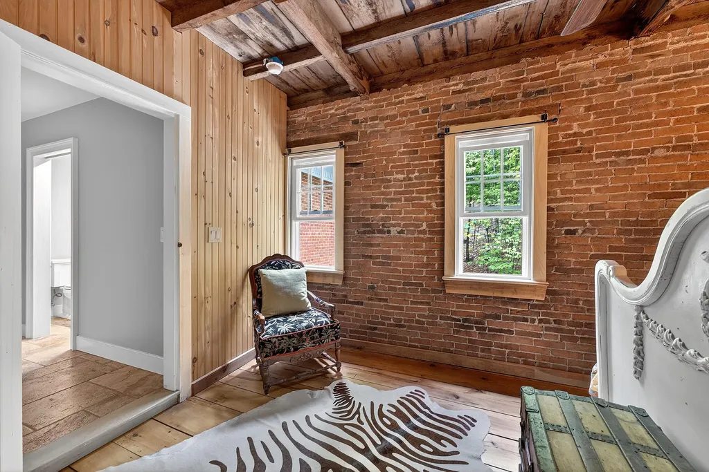 290 Leighton Road Augusta ME 04330