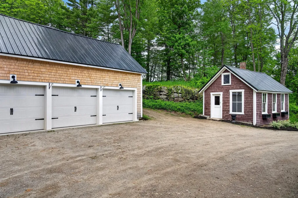 290 Leighton Road Augusta ME 04330